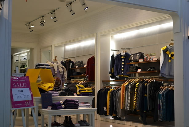 服裝店裝修、服裝店設(shè)計、服裝店裝修效果圖